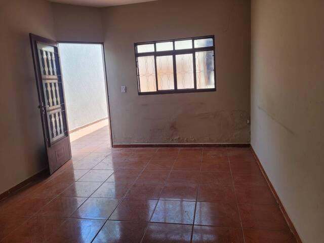 #1676 - Casa para Venda em Ribeirão Preto - SP