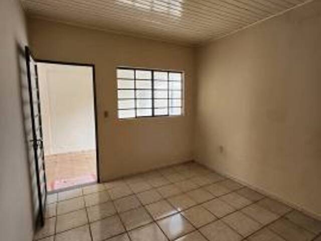 Casa para Locação em Ribeirão Preto - 3