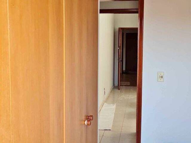 Apartamento para Locação em Ribeirão Preto - 2